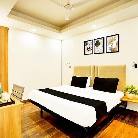 Super Townhouse Sector 104 Noida Hotel Kültér fotó