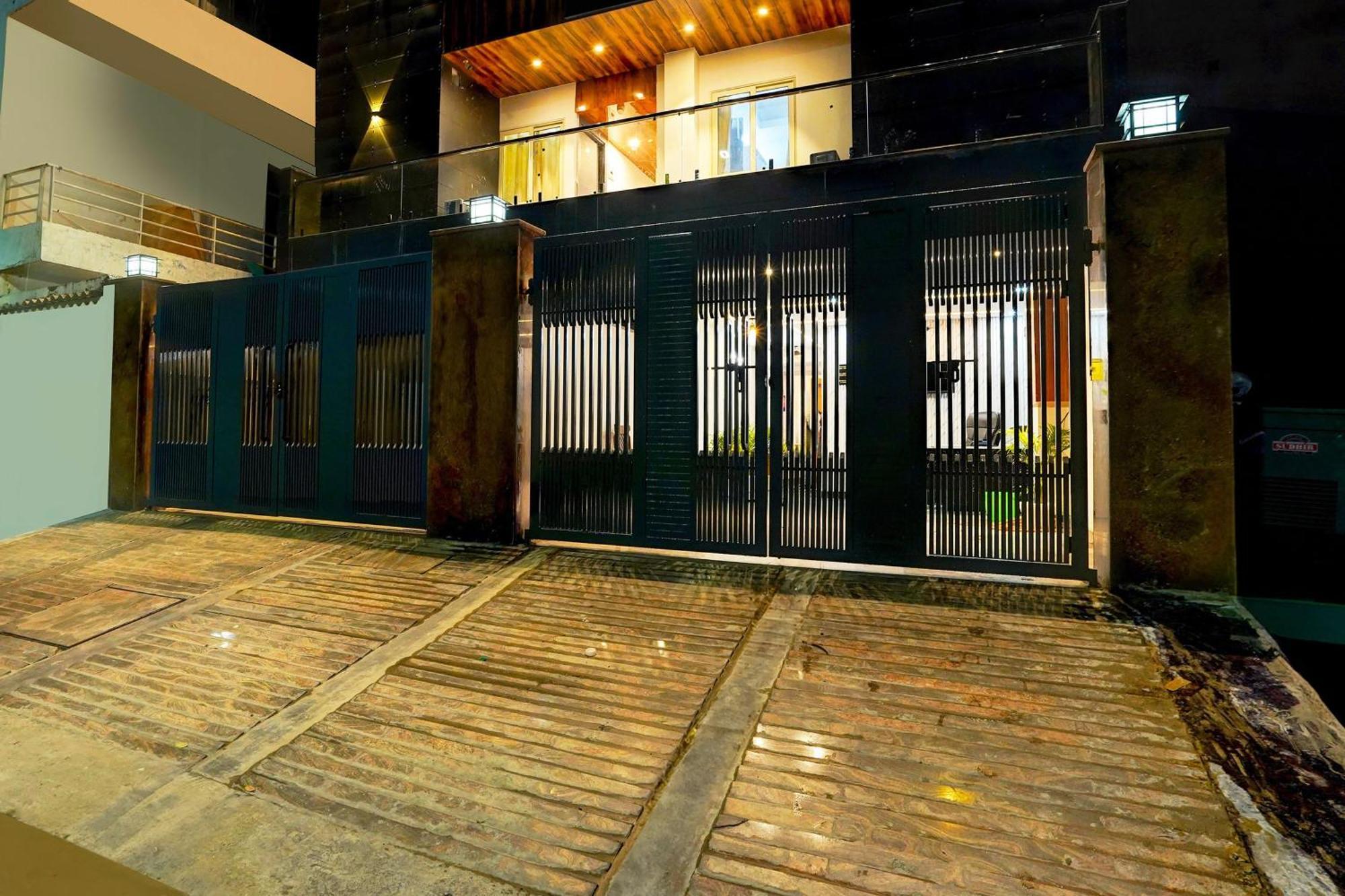 Super Townhouse Sector 104 Noida Hotel Kültér fotó