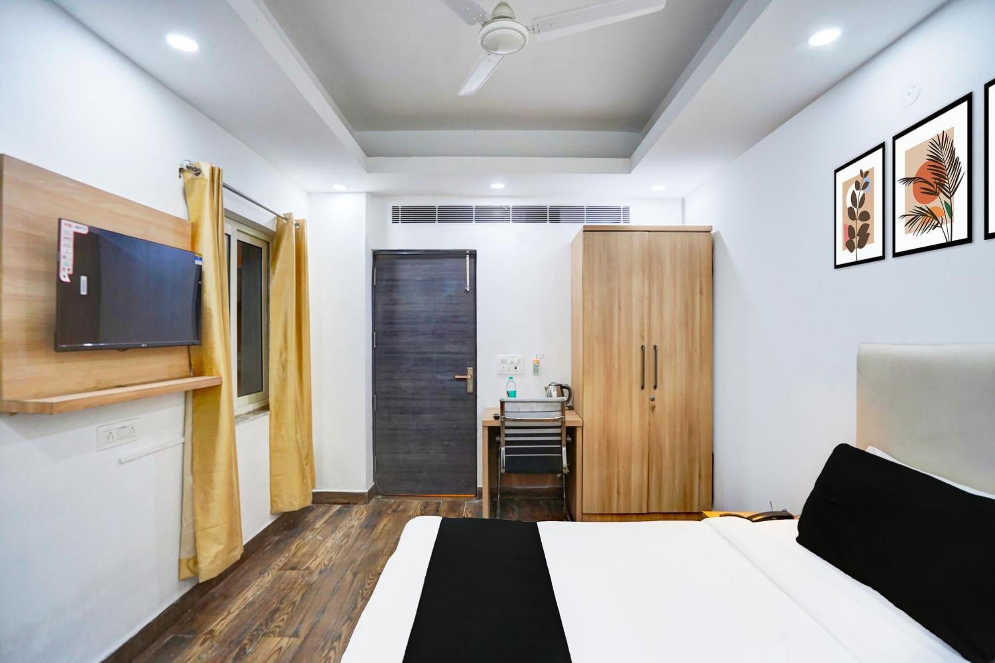 Super Townhouse Sector 104 Noida Hotel Kültér fotó
