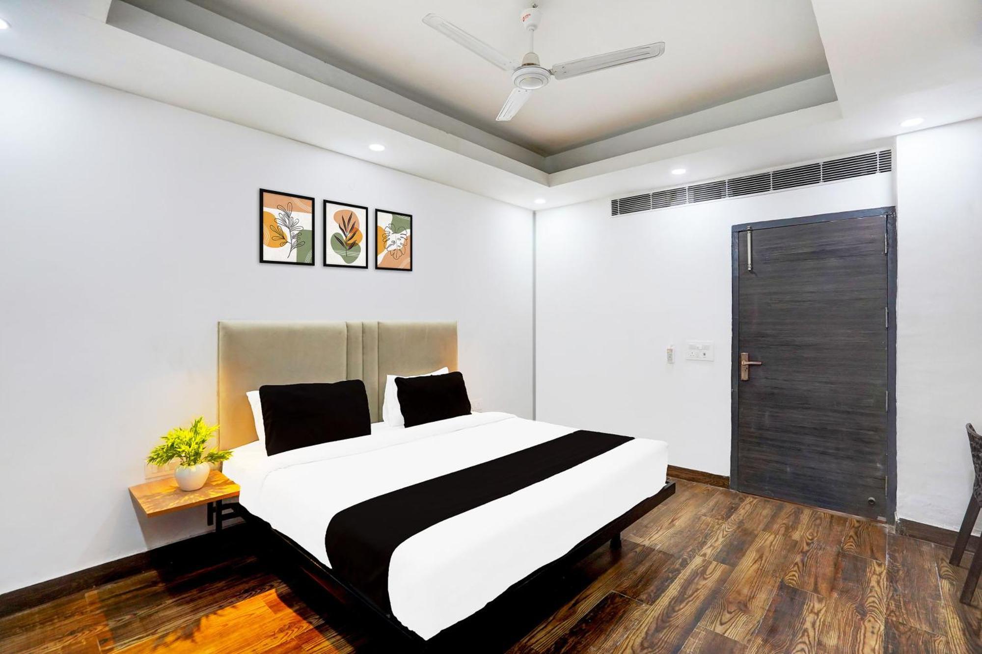 Super Townhouse Sector 104 Noida Hotel Kültér fotó