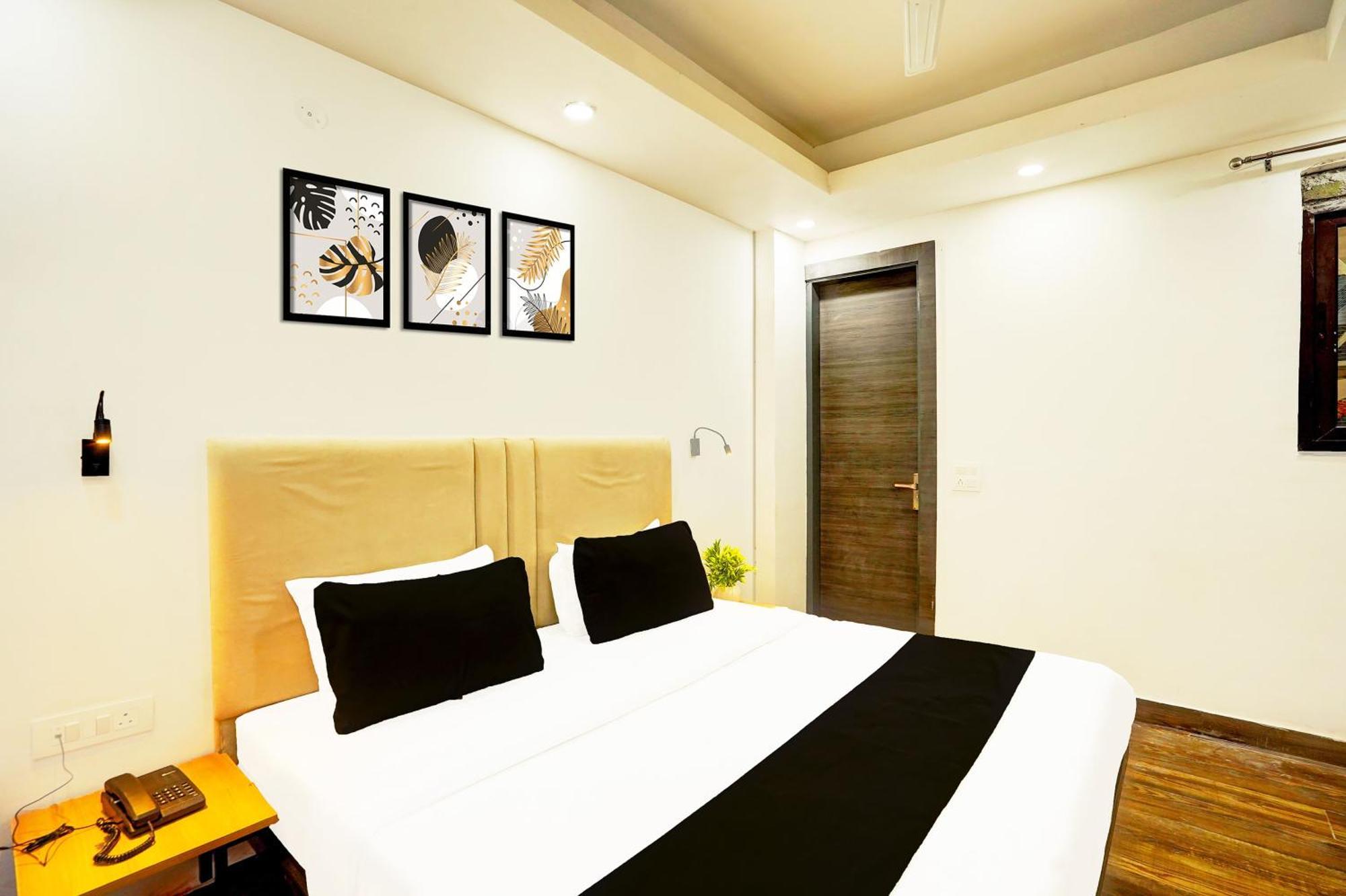 Super Townhouse Sector 104 Noida Hotel Kültér fotó